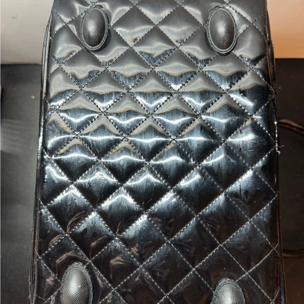 Caboodles Glossy Black Quilted Cosmetic Case - Picture 7 of 13